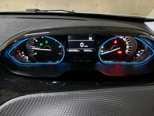 PEUGEOT PEUGEOT 2008 2015