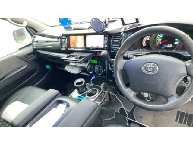 TOYOTA HIACE wagon 4WD 2011