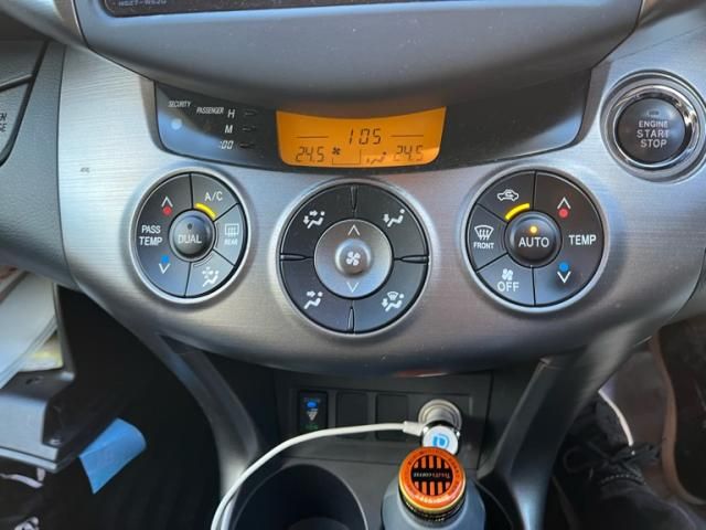 TOYOTA VANGUARD 4WD 2013