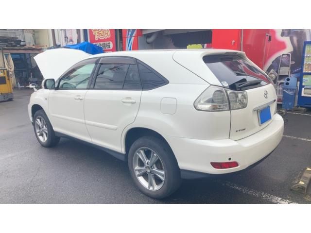 TOYOTA HARRIER HYBRID 2005