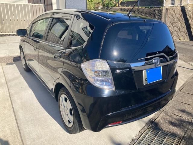 HONDA FIT HYBRID 2011