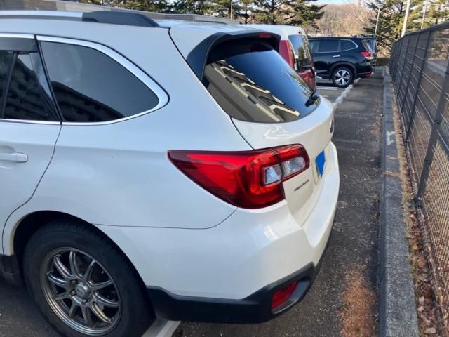 SUBARU LEGACY OUTBACK 2015