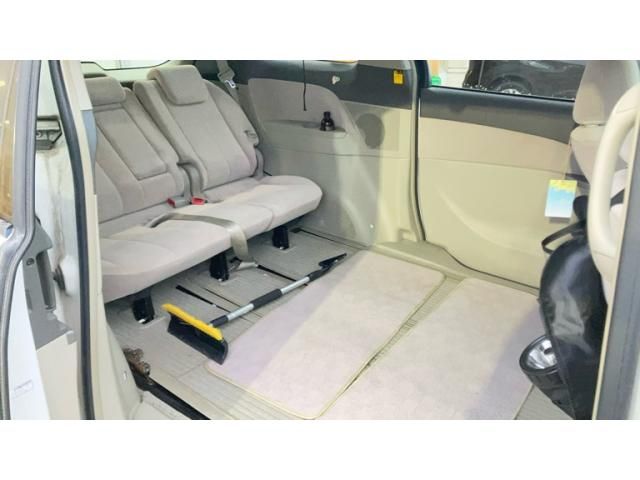 TOYOTA ESTIMA  4WD 2009