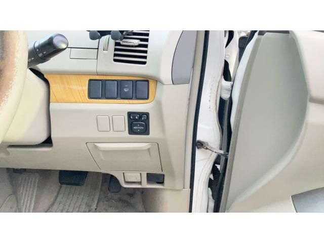 TOYOTA ESTIMA  4WD 2009