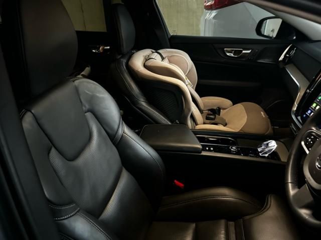 VOLVO VOLVO V60 2023