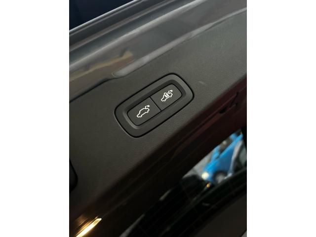 VOLVO VOLVO V60 2023