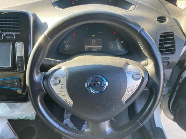 NISSAN LEAF 2014