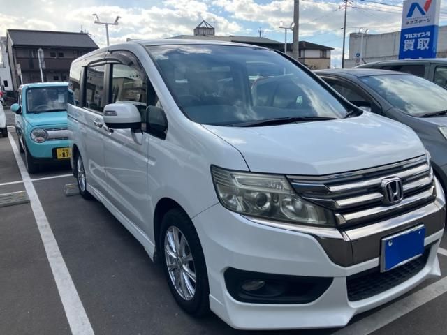 HONDA STEPWAGON SPADA 2014