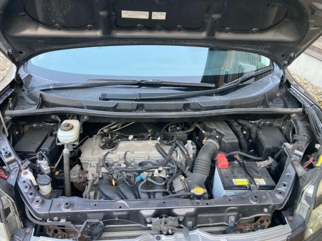 TOYOTA VOXY 4WD 2012