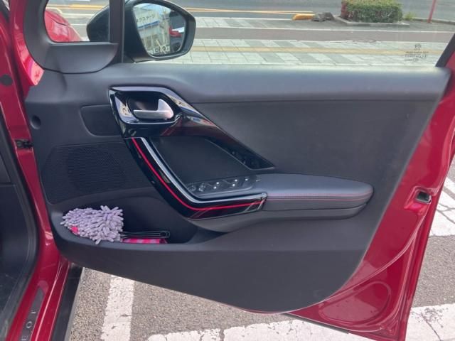 PEUGEOT PEUGEOT 2008 2017