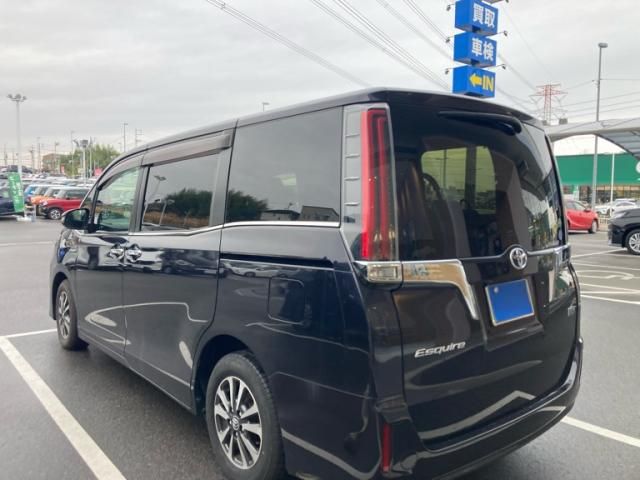 TOYOTA ESQUIRE HYBRID 2018