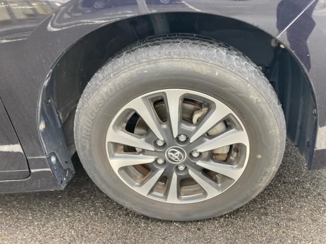 TOYOTA ESQUIRE HYBRID 2018