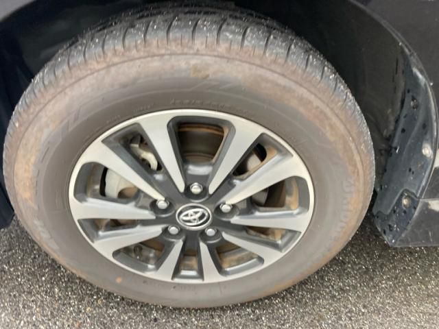 TOYOTA ESQUIRE HYBRID 2018