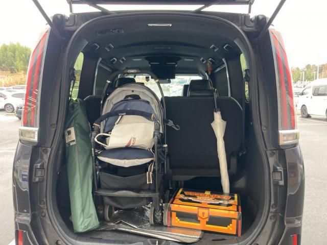 TOYOTA ESQUIRE HYBRID 2018