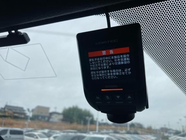 TOYOTA ESQUIRE HYBRID 2018