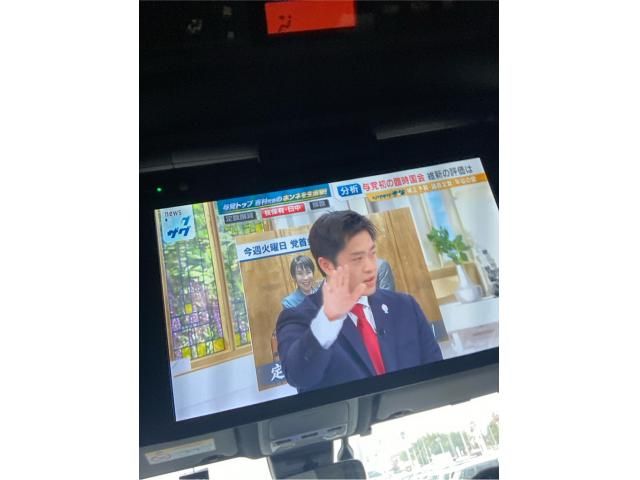 TOYOTA ESQUIRE HYBRID 2018