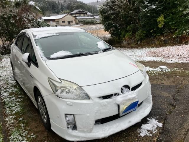 TOYOTA PRIUS 2011