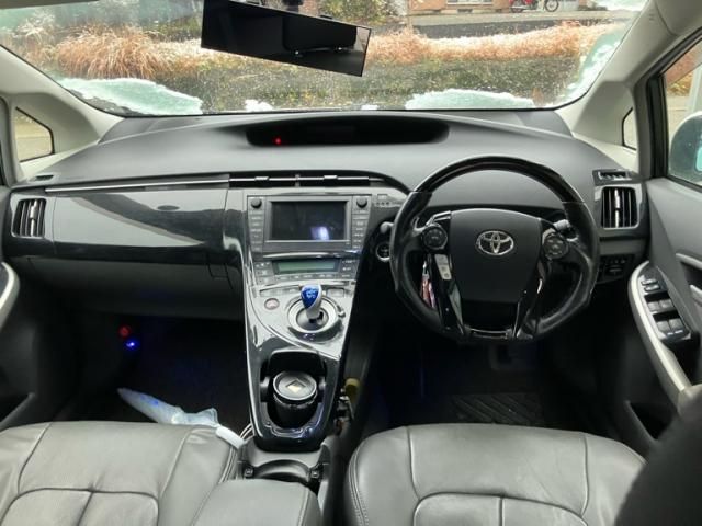 TOYOTA PRIUS 2011