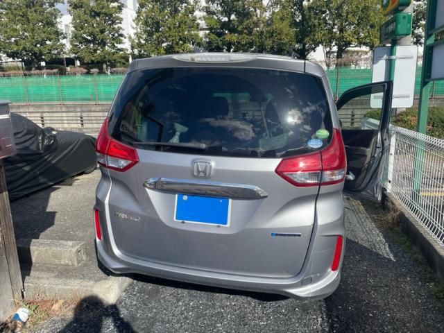 HONDA FREED HYBRID 2016
