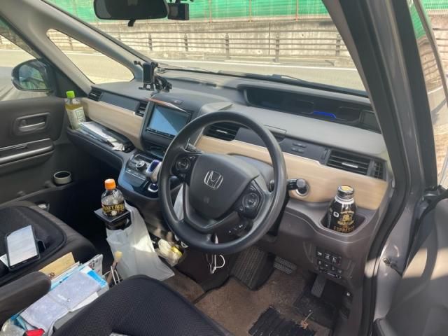 HONDA FREED HYBRID 2016