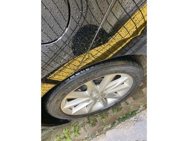 TOYOTA PRIUS Alpha 2013