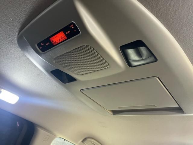 NISSAN ELGRAND  4WD 2013