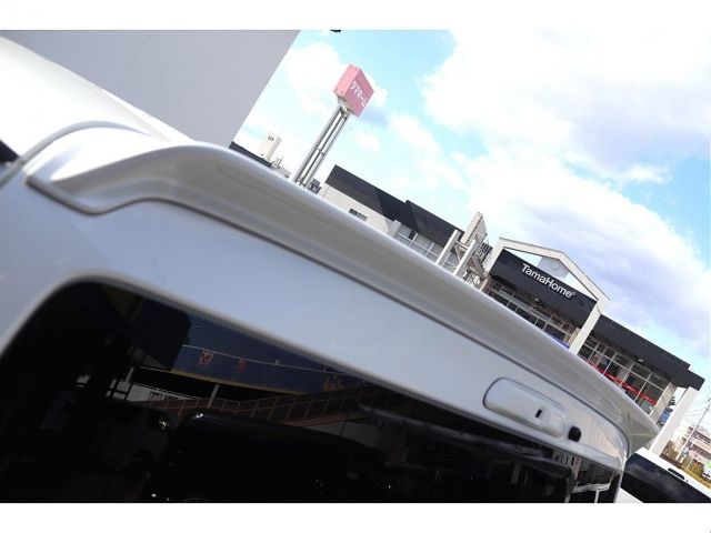 TOYOTA HIACE van 4WD 2023