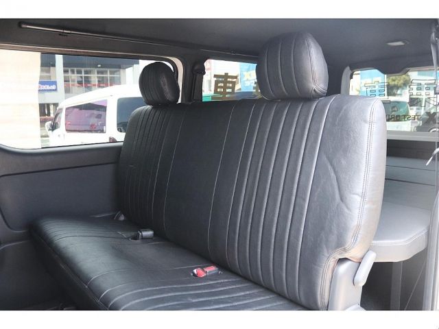 TOYOTA HIACE van 4WD 2023