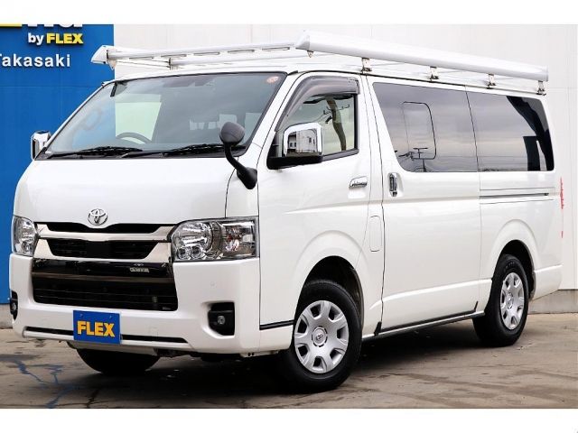 TOYOTA HIACE van 4WD 2024