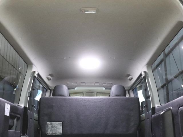 TOYOTA HIACE van 2WD 2018