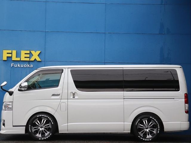 TOYOTA HIACE van 2WD 2018