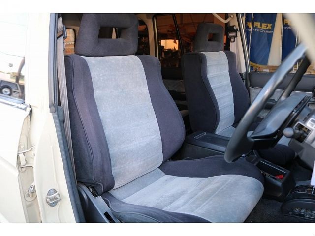 TOYOTA LANDCRUISER van 1989