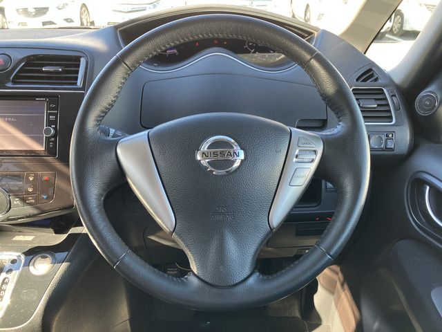 NISSAN SERENA  WG 2010