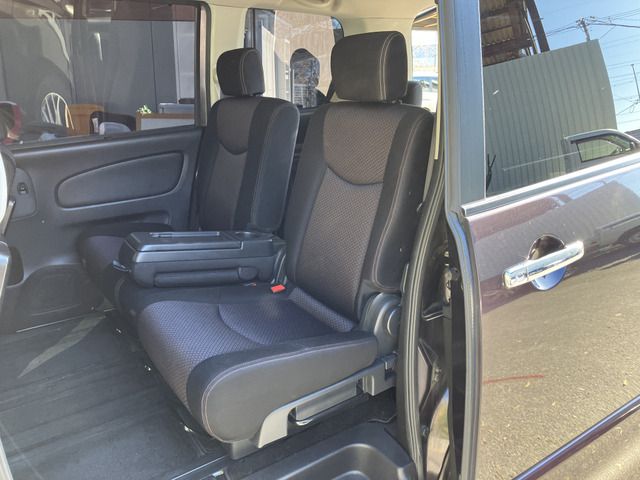 NISSAN SERENA  WG 2011