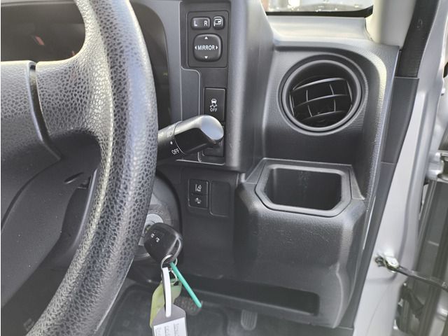 TOYOTA SUCCEED van 4WD 2018