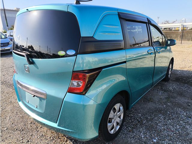 HONDA FREED Spike 2012