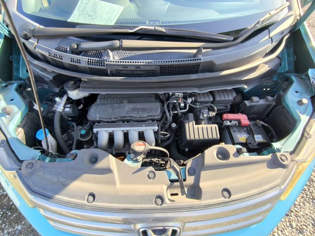 HONDA FREED Spike 2012