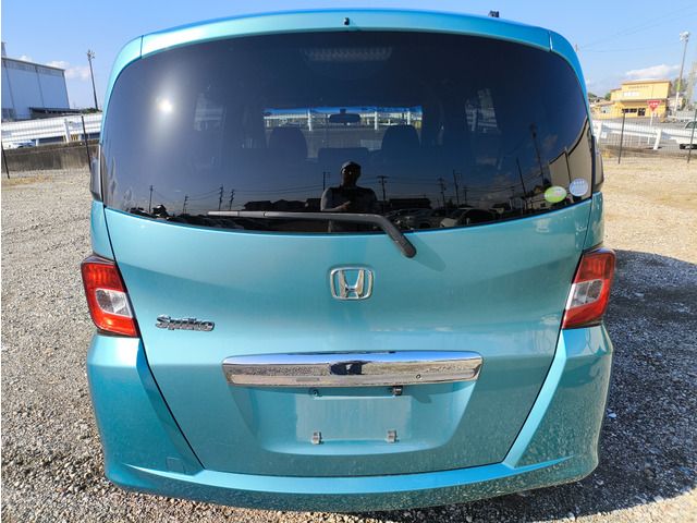 HONDA FREED Spike 2012
