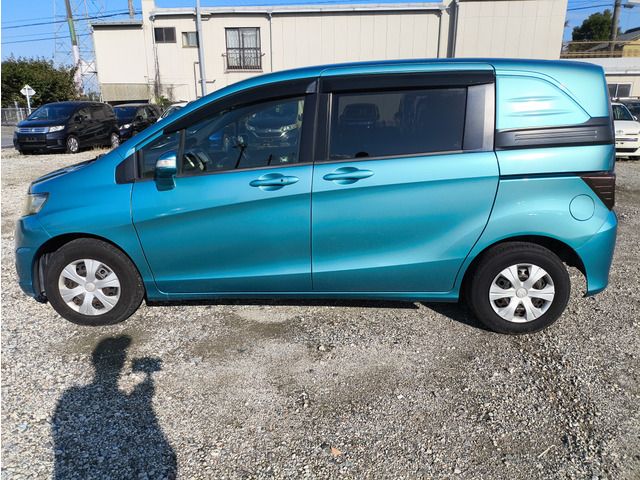 HONDA FREED Spike 2012