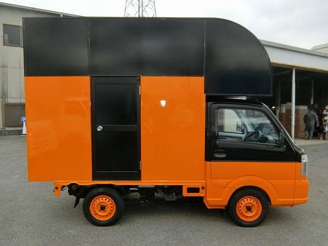 NISSAN NT100 CLIPPER 2025