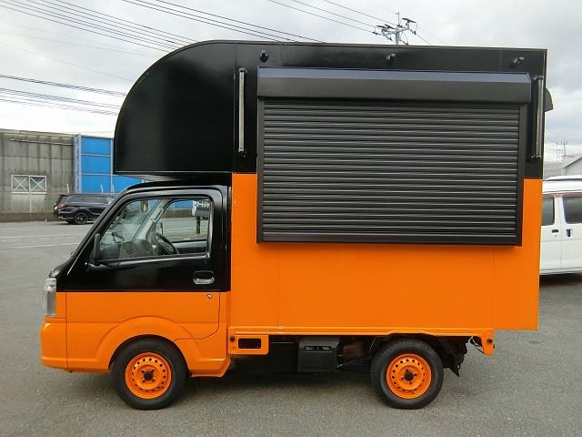 NISSAN NT100 CLIPPER 2025