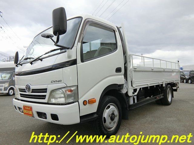 TOYOTA DYNA 2010