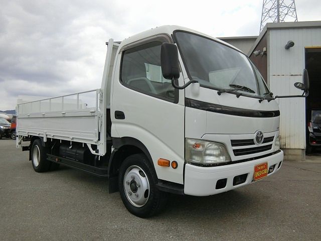 TOYOTA DYNA 2010