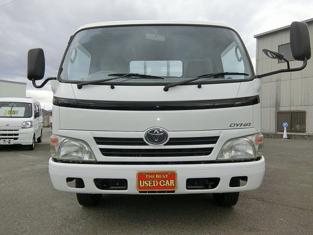 TOYOTA DYNA 2010