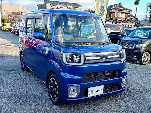 DAIHATSU WAKE 2017