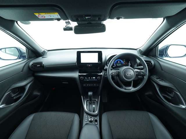 TOYOTA YARIS CROSS HYBRID 2025