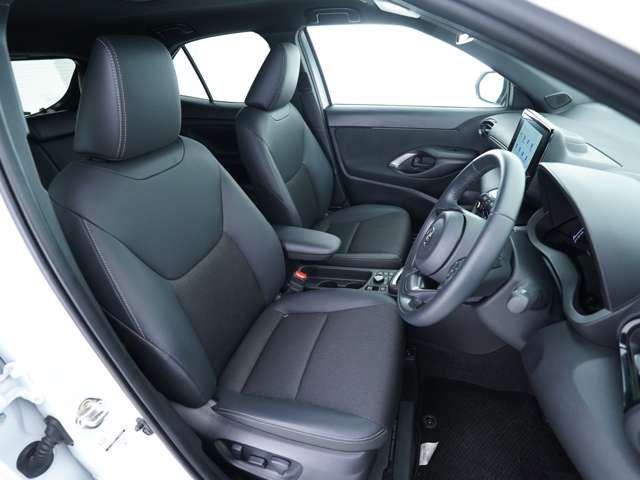 TOYOTA YARIS CROSS HYBRID 2025