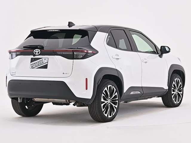 TOYOTA YARIS CROSS HYBRID 2025