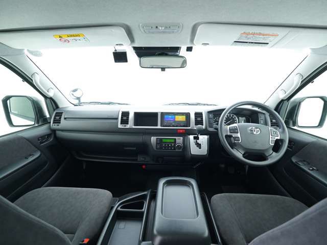 TOYOTA HIACE wagon 4WD 2025