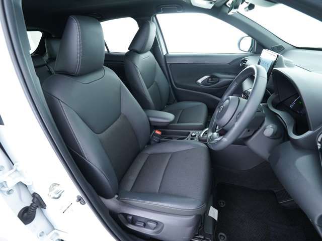 TOYOTA YARIS CROSS 2025